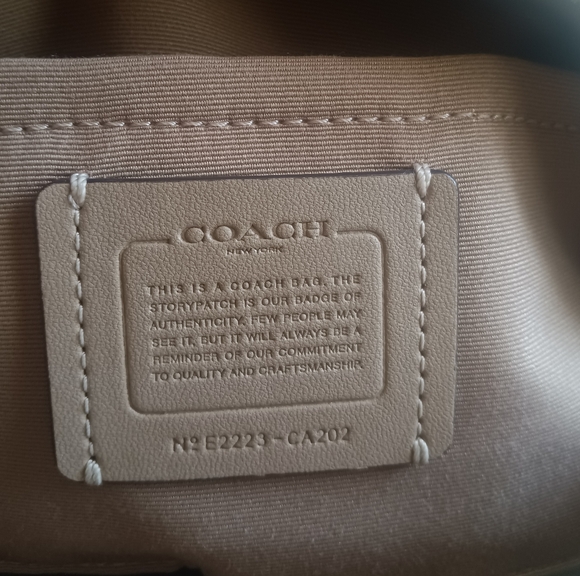 Coach Crossbody - Picture 7 of 10